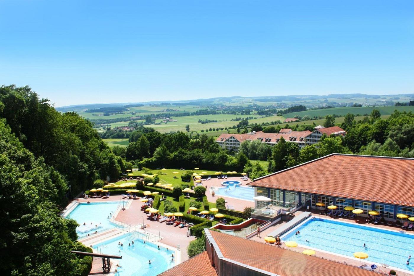 Hallelujah: Entspannungsparadies mit Bademantelgang zur Therme Bad Griesbach  Exterior photo